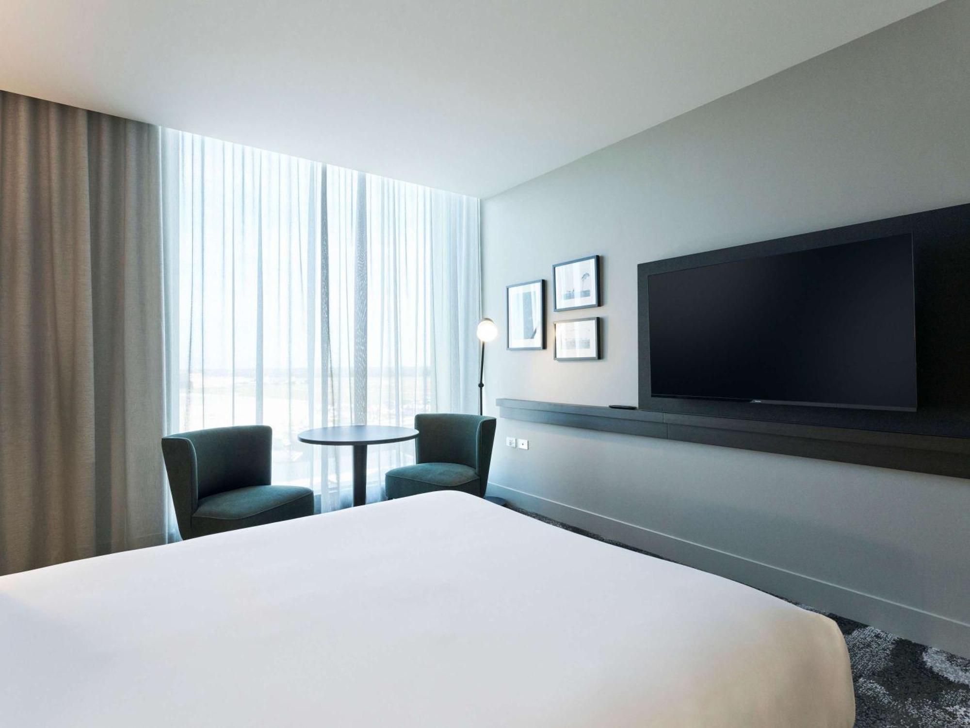 Novotel Melbourne Airport Exterior photo