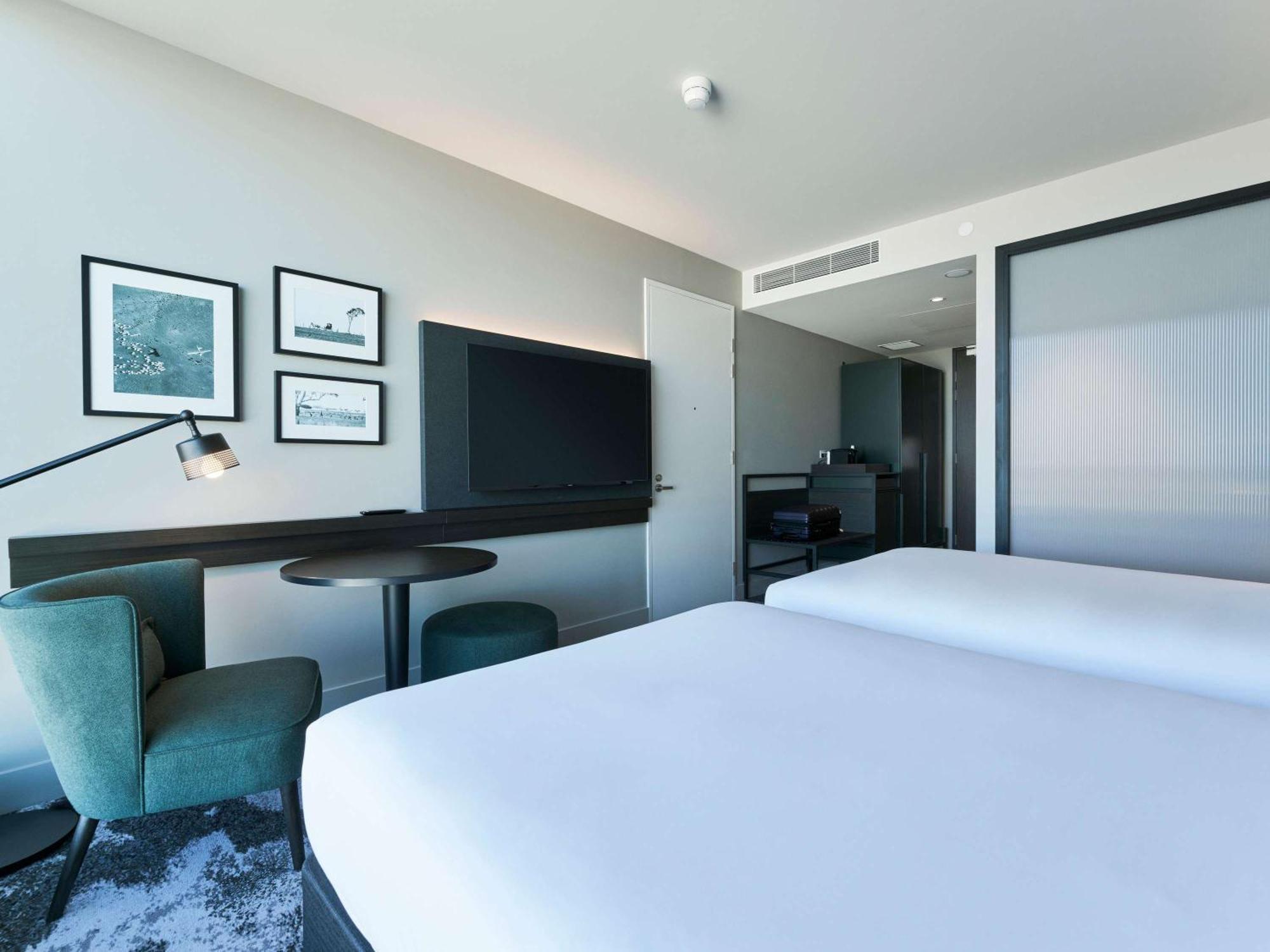 Novotel Melbourne Airport Exterior photo