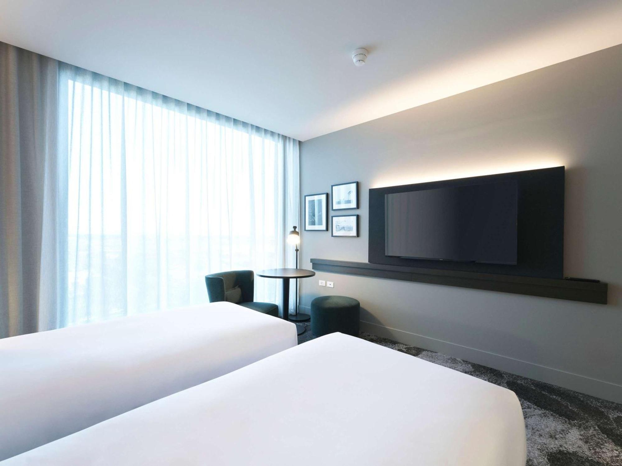 Novotel Melbourne Airport Exterior photo